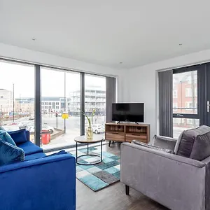 Modern And Stylish 2 Bedroom York